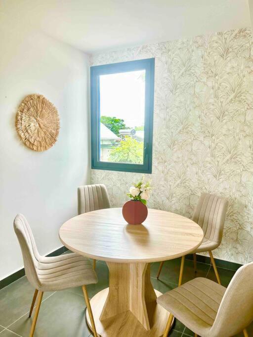 Appartement A 2 Pas De La Plage De Terre Sainte Экстерьер фото