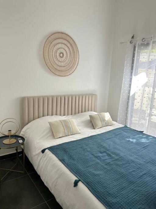 Appartement A 2 Pas De La Plage De Terre Sainte Экстерьер фото
